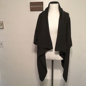 Vera Wang waterfall cardigan/rich and classy